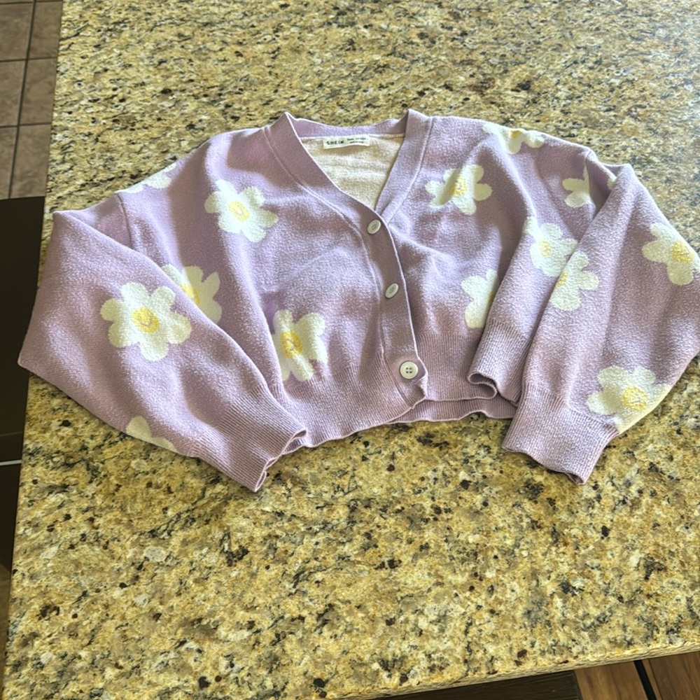 Girls cardigan, purple with smiling daisies